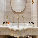 Ecrin De Prestige Au Coeur Du Haut-marais Paryż